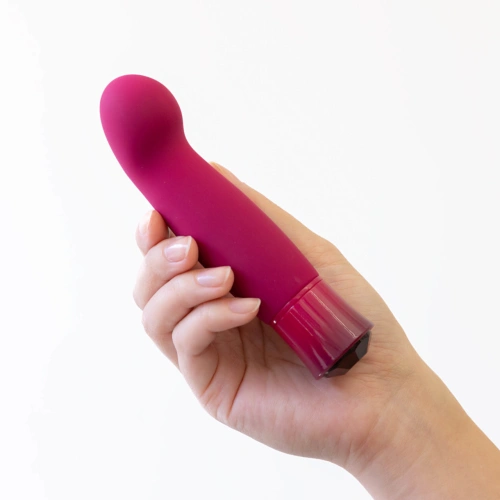 **Nina - Oh My Gem Classy Red Garnet Crystal Rechargeable Warming Vibrator [1]