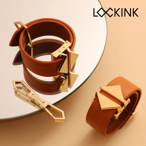 Nina - Luxury Leather Lockink Wrist Restraints [5]