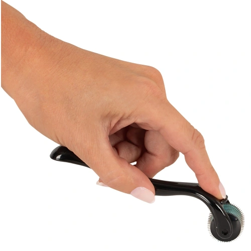 BDSM accessory with Micro Pinwheel mini pins [3]