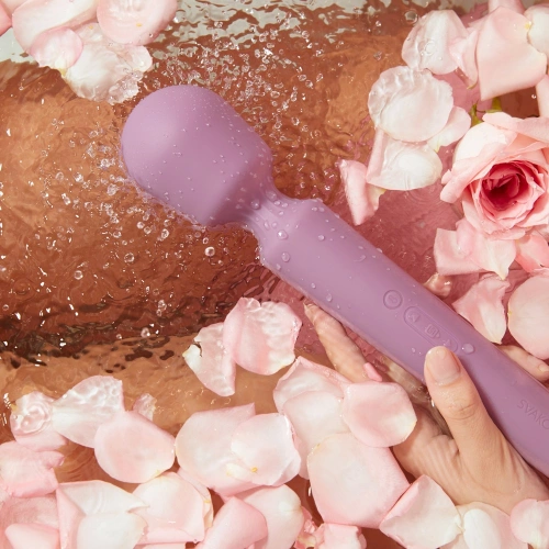 Svakom Emma Neo 2 Wand Massager with nozzle and App [17]