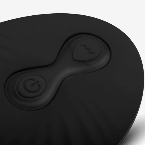 Thongs with clitoris stimulator and Sway 3 remote [8]
