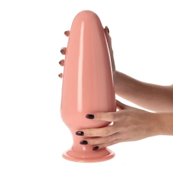 A huge anal enlargement monolite uluru body